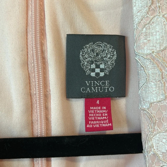 Vince Camuto pink bonded lace fit in flair with fold over V-neck. Size 4. - Picture 5 of 6